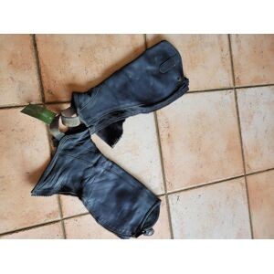 chaps noires cuir