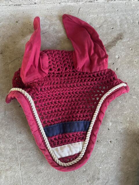 lot de 3bonnets taille poney