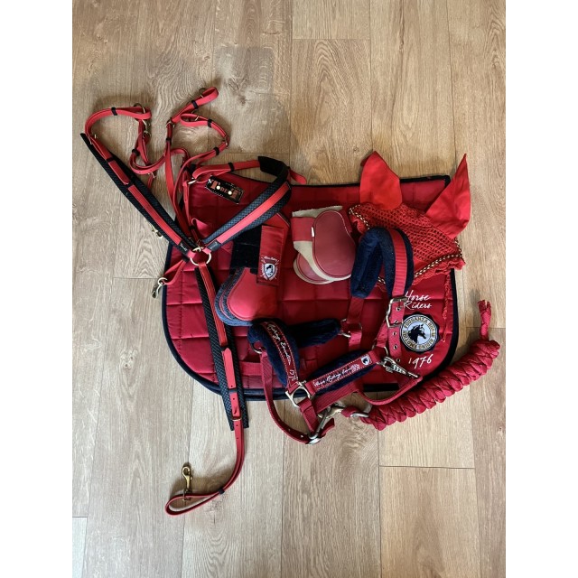 Bonnet rouge neuf !