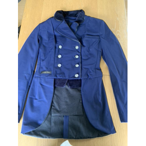 Mini-frac Lamantia Couture bleu, col et noeud velours bleu, liseré noir, boutons argenté
