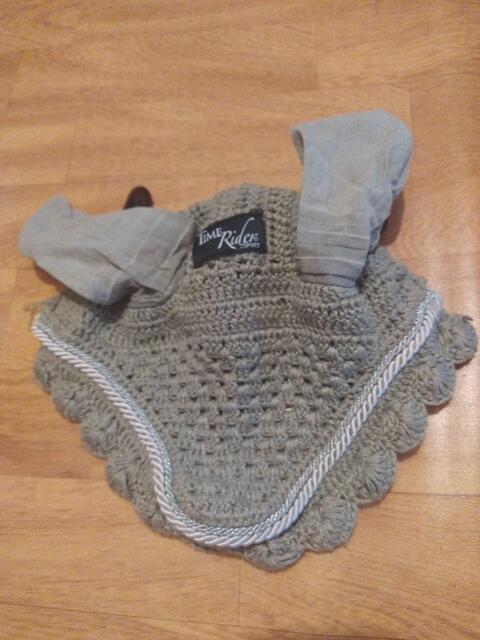 bonnet gris