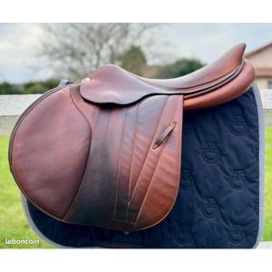 selle Butet semi-plate 18 pouces