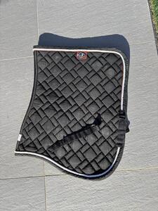 Tapis noir Equithème