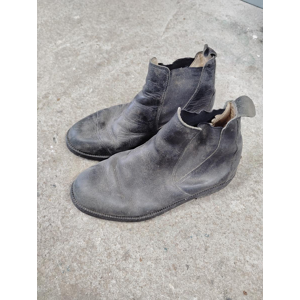 Boots 36