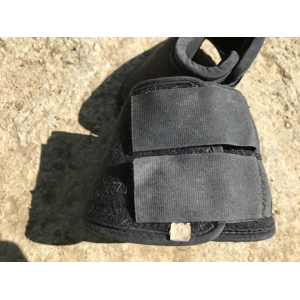 Cloche ouvertes scratch taille M cheval