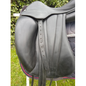 Selle dressage Butet noire 17.5