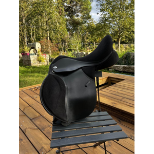 Selle Thorowgood taille 17 pouces