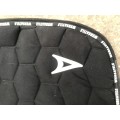 Tapis noir cyber Wersatile