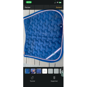 tapis bleu