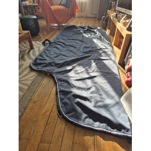 Couverture imperméable de monte