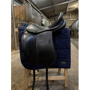 Selle de dressage Prestige 17p noire