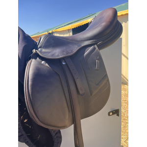 Selle Renaissance F2 17 pouces PM