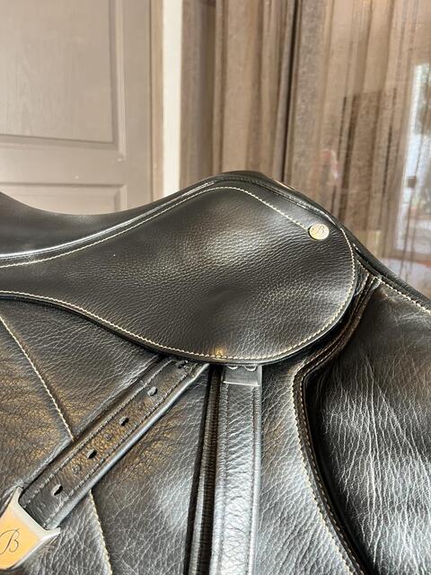 Selle d’obstacles bates 17,5 noire