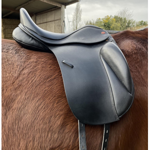 Selle de dressage Kent&Masters