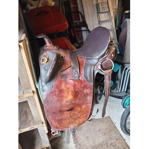 Selle Australienne en Cuir – Complète (sauf sangle ventrale) – Arcade Large