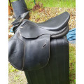 Selle en cuir noir