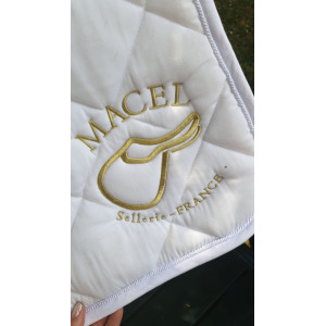 Tapis blanc dressage macel