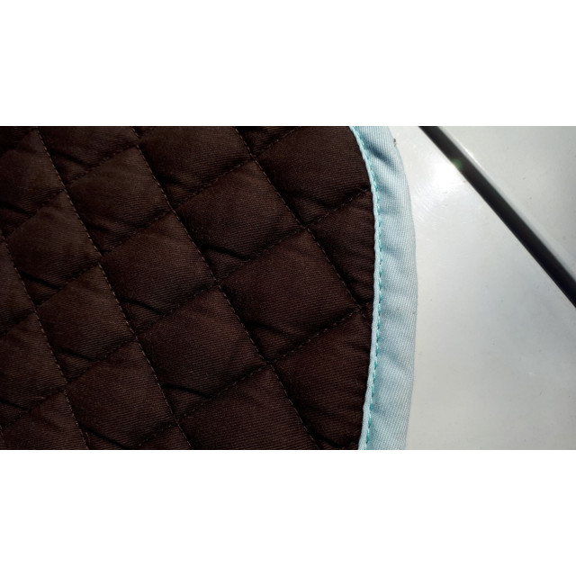 Tapis marron bleu ciel