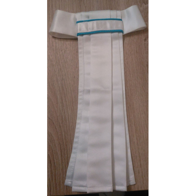 Cravate de dressage