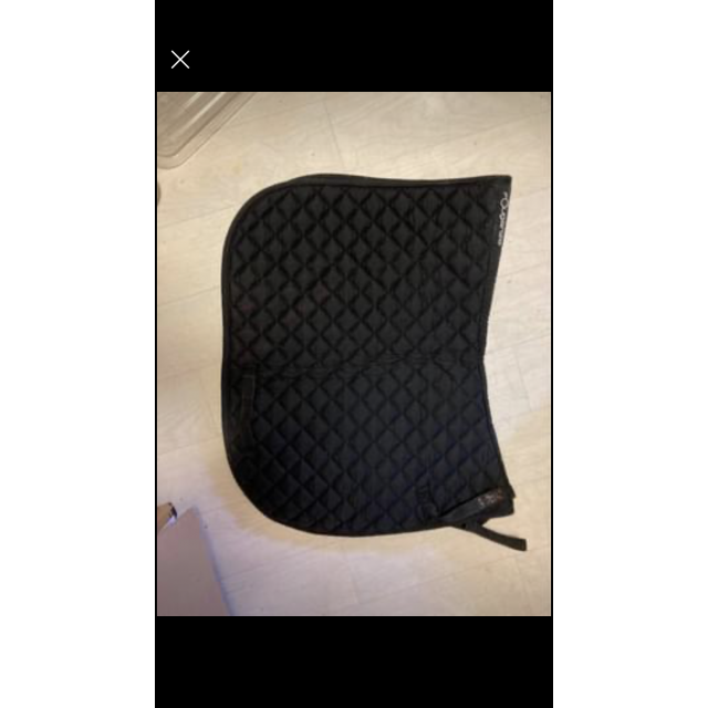 Tapis noir