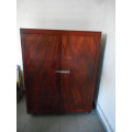 Armoire d'équitation en bois
