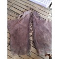 Vend d occasion chaps western a franges en cuir
