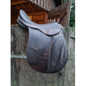 selle mixte en cuir
