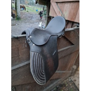 selle mixte en cuir