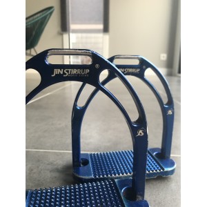Etrier bleu electrique