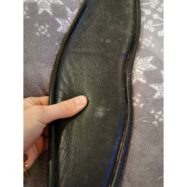 Sangle noire en cuir
