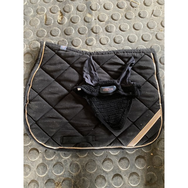 Ensemble tapis et bonnet