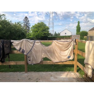 Couvre-reins anti-mouches