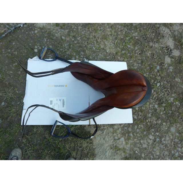 Selle mixte tendance dressage Stübben
