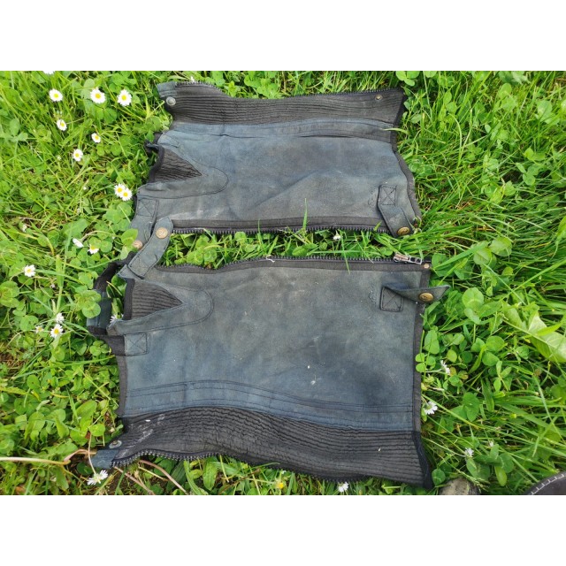 Mini chaps