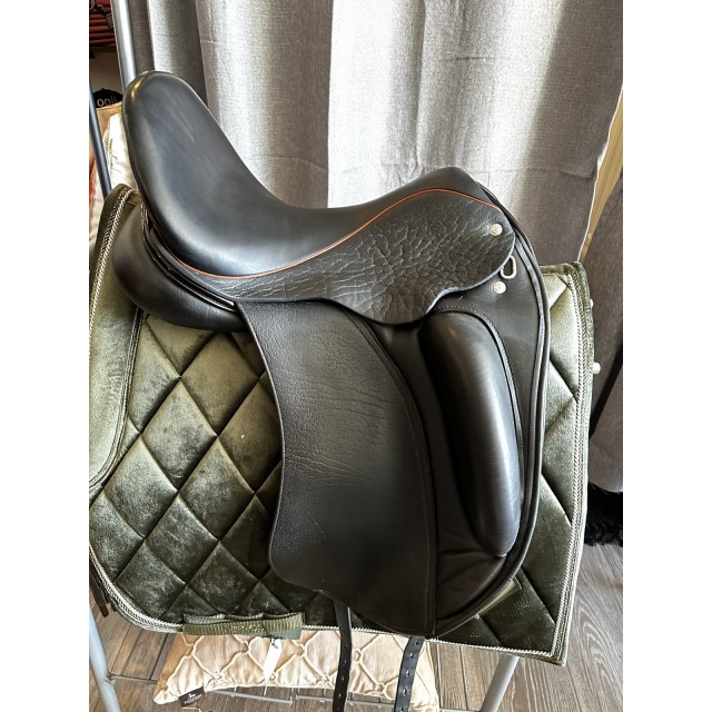 selle custom saddlery solo II mk 17,5