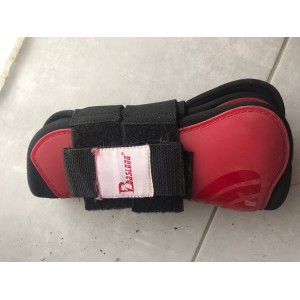 Guetres rouges