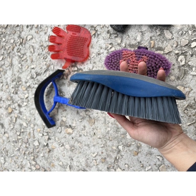 Brosses