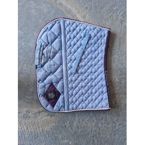 Tapis violet