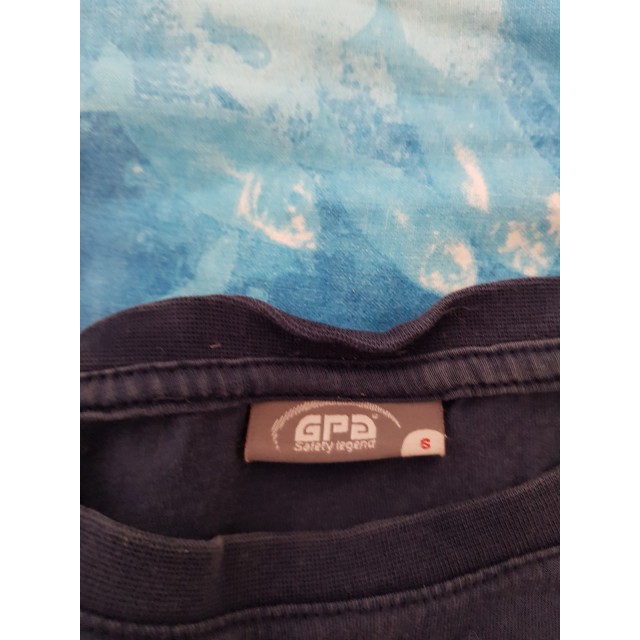 Tee shirt