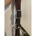 Licol marron en synthétique (effet cuir)