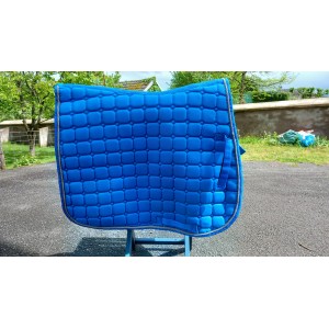 Tapis bleu