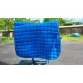 Tapis bleu