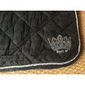 Tapis noir