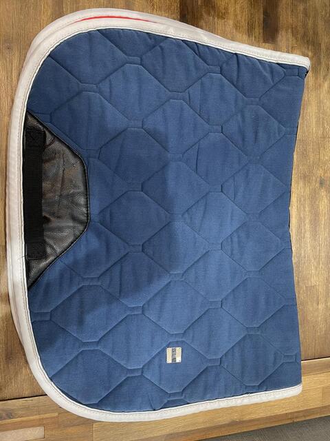 tapis gem bleu