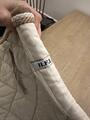 Tapis beige HFI