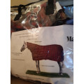 LOT: Couverture box légère avec couvre cou fixe taille 130 + sous couverture de même marque