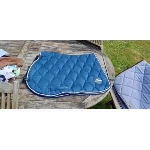 Tapis fouganza bleu pétrole