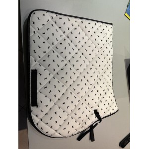 Tapis blanc