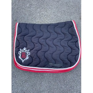 Tapis noir et rouge Pénélope