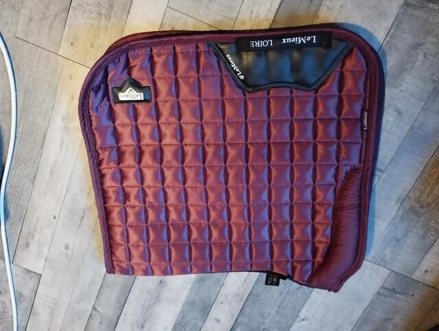 LeMieux Tapis de Selle Loire Memory Satin Square